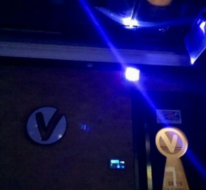 揭秘杭州东方魅力KTV幕后老板：商业帝国与娱乐版图